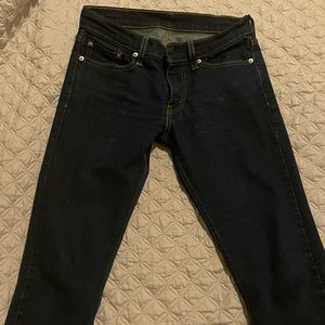 Levi Dark Jeans! 29x32